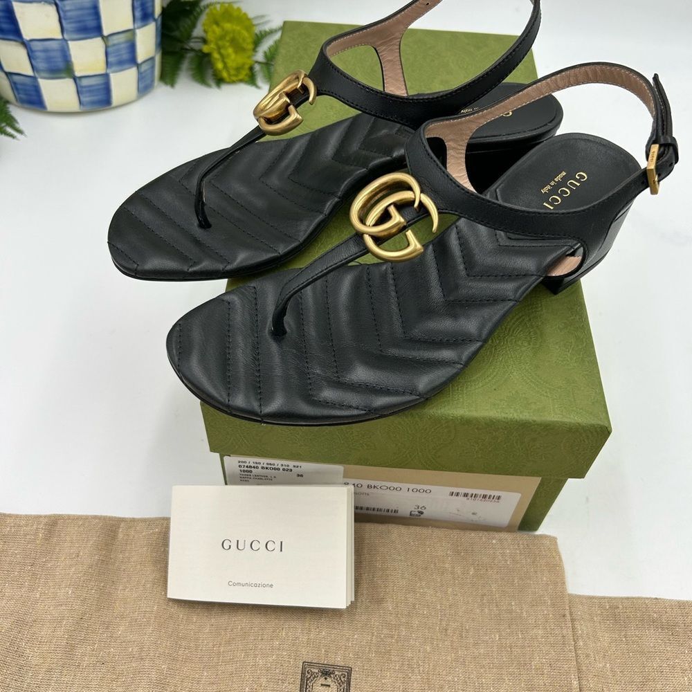 Gucci Black Leather GG Thong Sandals with Gold Hardware - Picture 7 of 10
